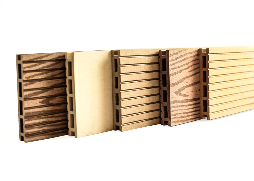 حتی ایام تعطیل