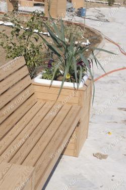 نیمکت چوب پلاست